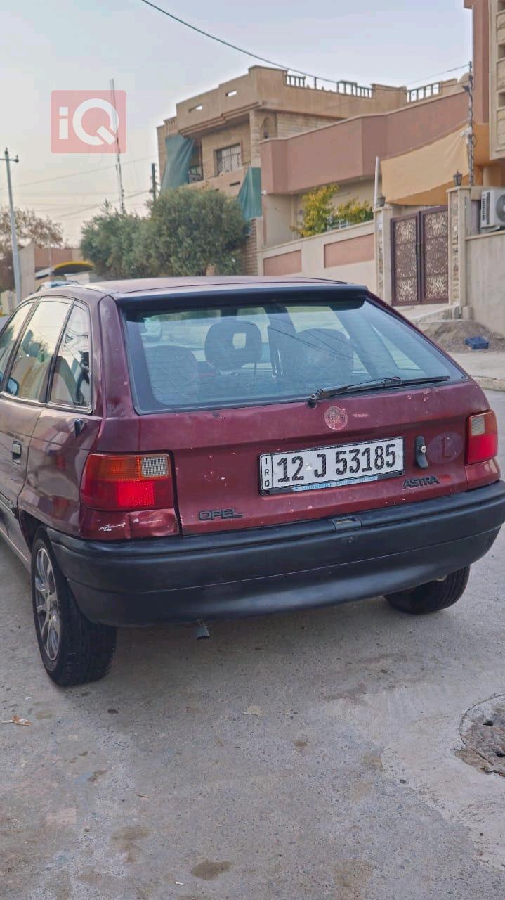 اوبل استرا